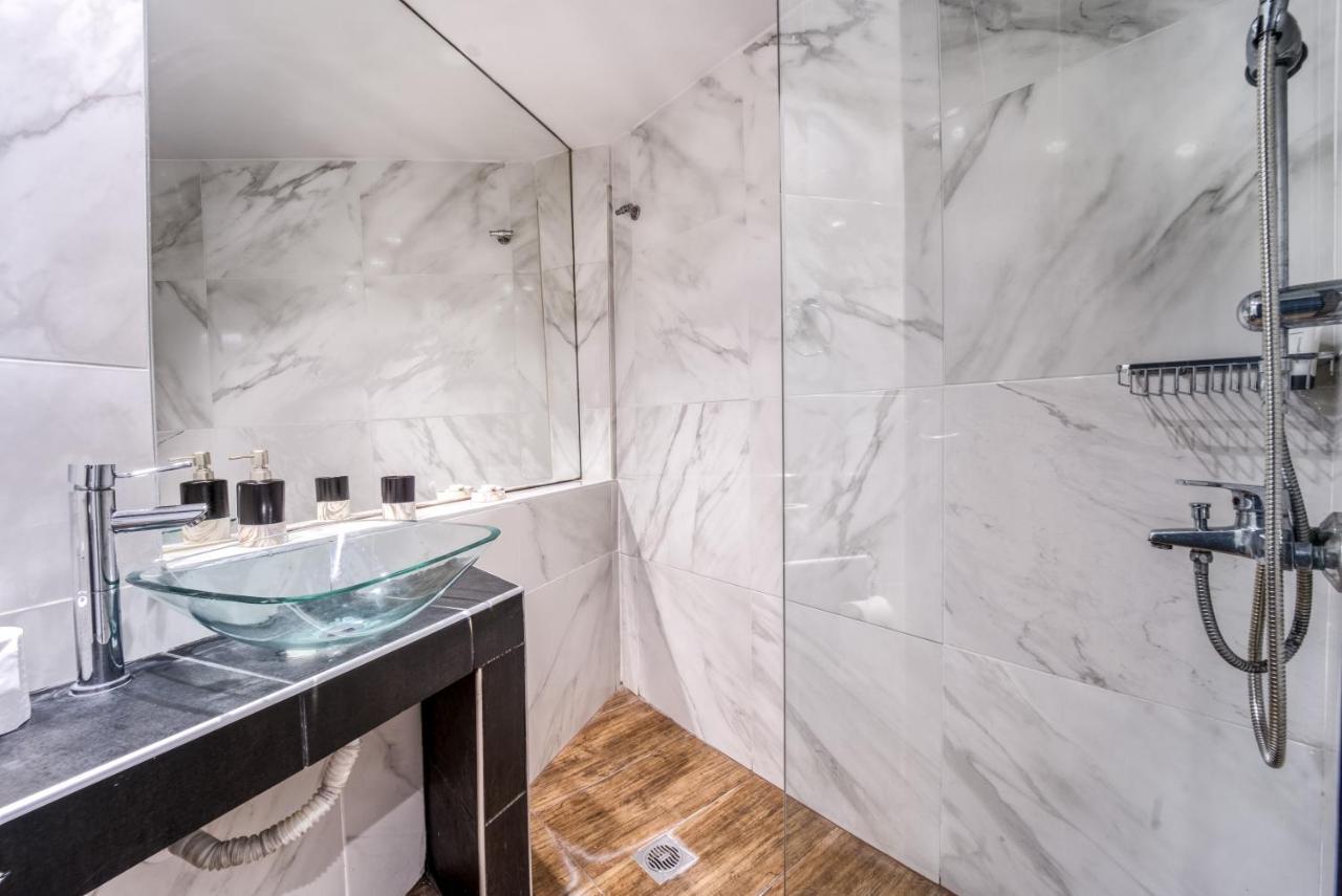 Отель Island Boutique 4*